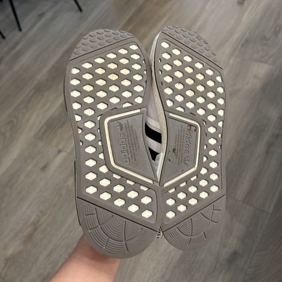 Adidas NMD R1 PrimeBlue - Picture 2 of 3